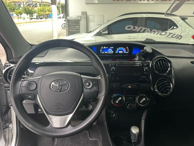 ETIOS SEDAN XS 1.5 AUT - 2016/2017 - PRATA 12