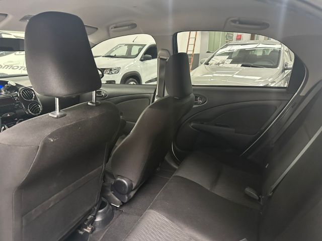ETIOS SEDAN XS 1.5 AUT - 2016/2017 - PRATA 16