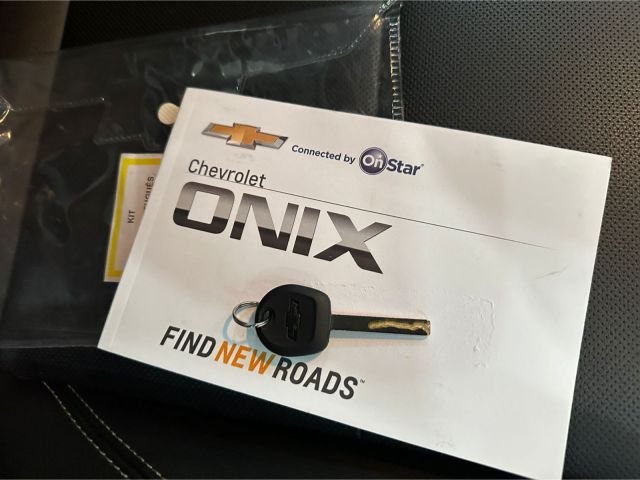 ONIX PLUS PREMIER 2 1.0 AUT - 2023/2023 - PRATA 22