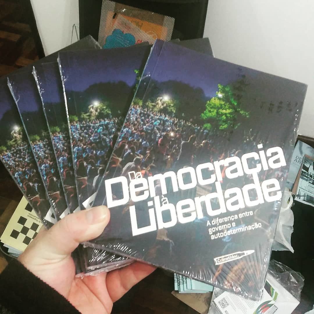 Da democracia à liberdade