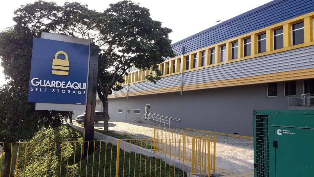 Fotografia da fachada do GuardeAqui Unidade Alphaville