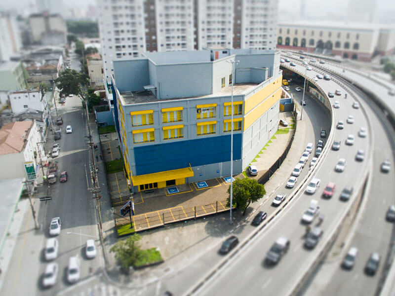 Fotografia da fachada do GuardeAqui Unidade Liberdade