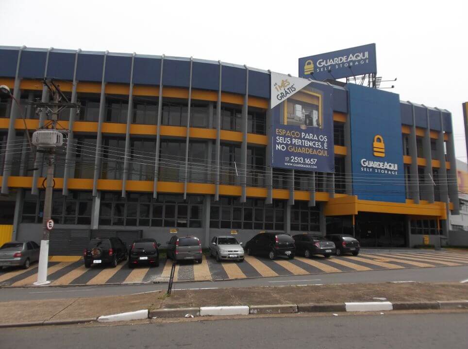 Fotografia da fachada do GuardeAqui Unidade Campinas