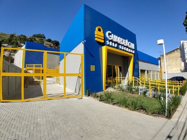 Fotografia da fachada do GuardeAqui Unidade Niterói