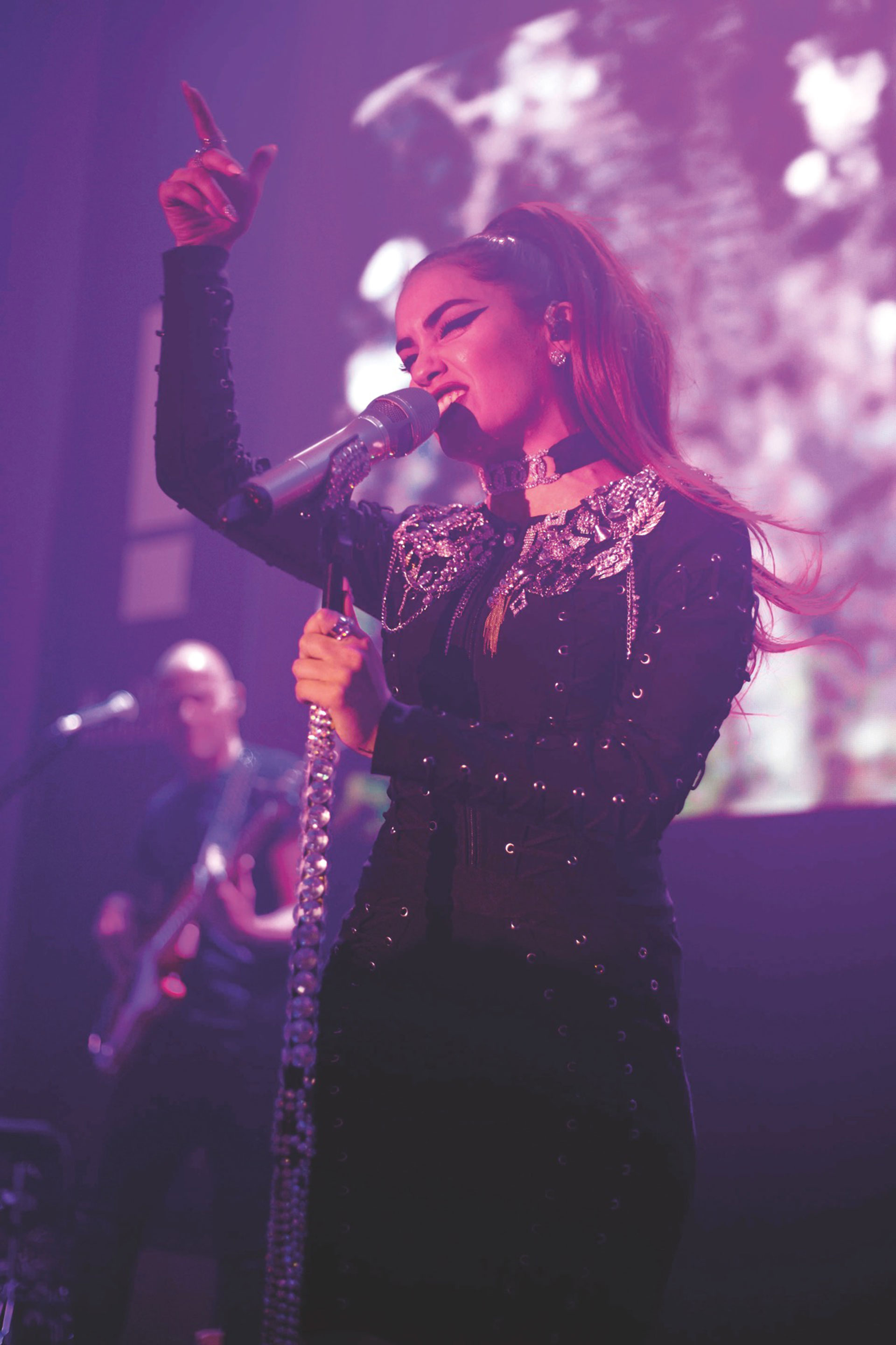para-teens-lali-esposito-4