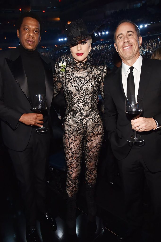 (@@LadyGagaNowNet)