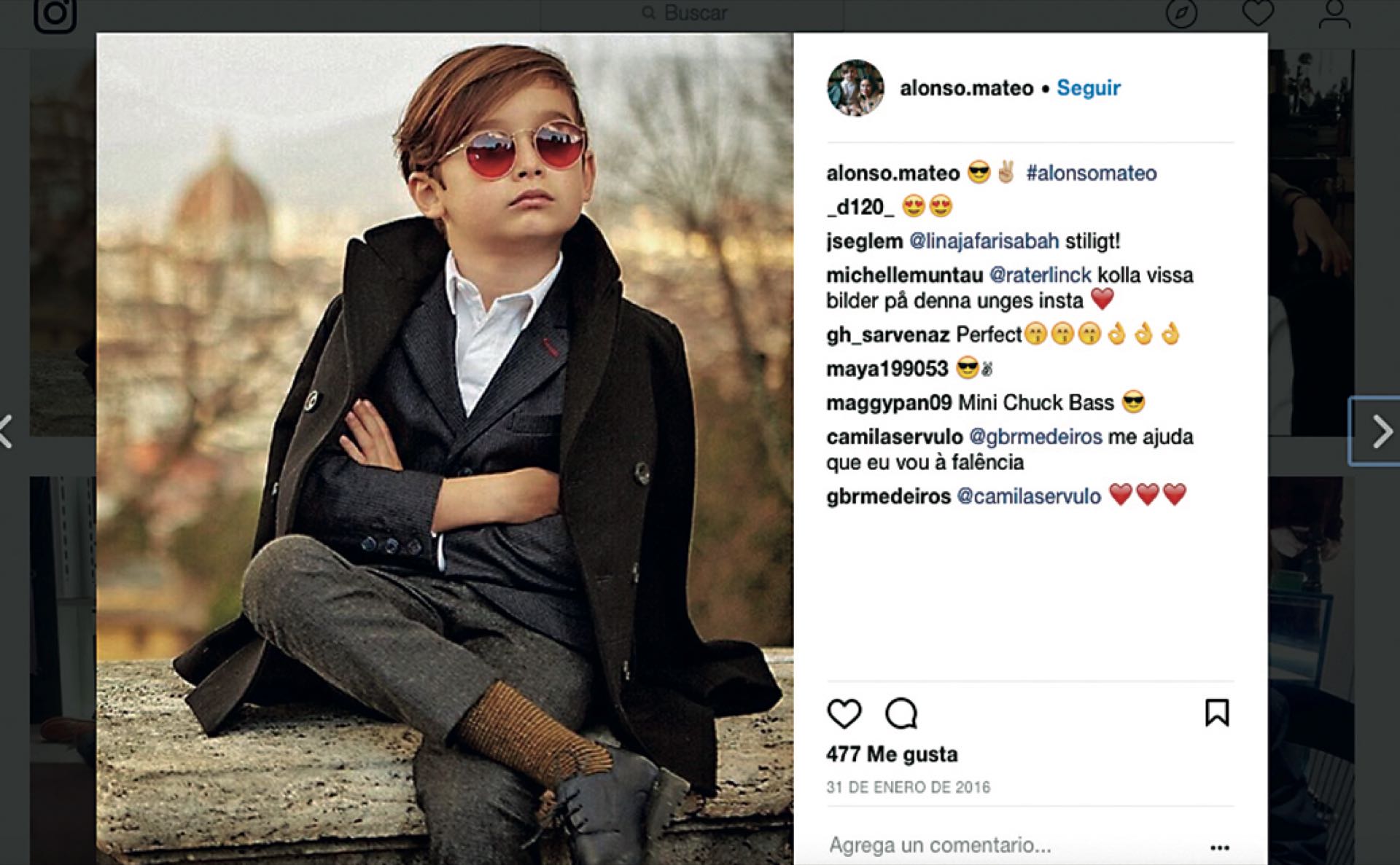 x18 millones de personas siguen la cuenta de Alonso Mateo (@alonso.mateo). Alonso lleva siempre las últimas tendencias en cortes de pelo, ropa y zapatos. Firmas como Gucci, Tom Ford, Jeremy Scott, Diesel y Dior son algunas de las marcas que usa para crear sus outfits.