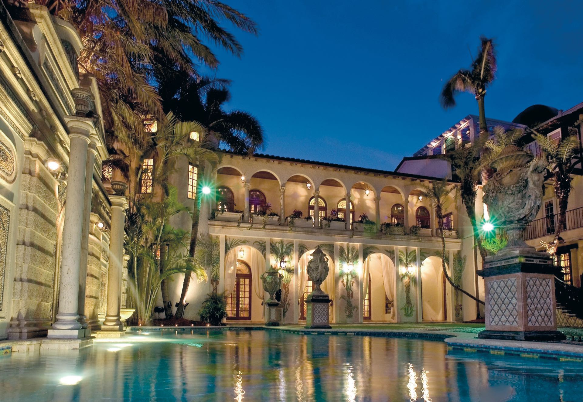 # PARA TI - VERSACE - CASA HOTEL VERSACE-NO WEB - 20180112