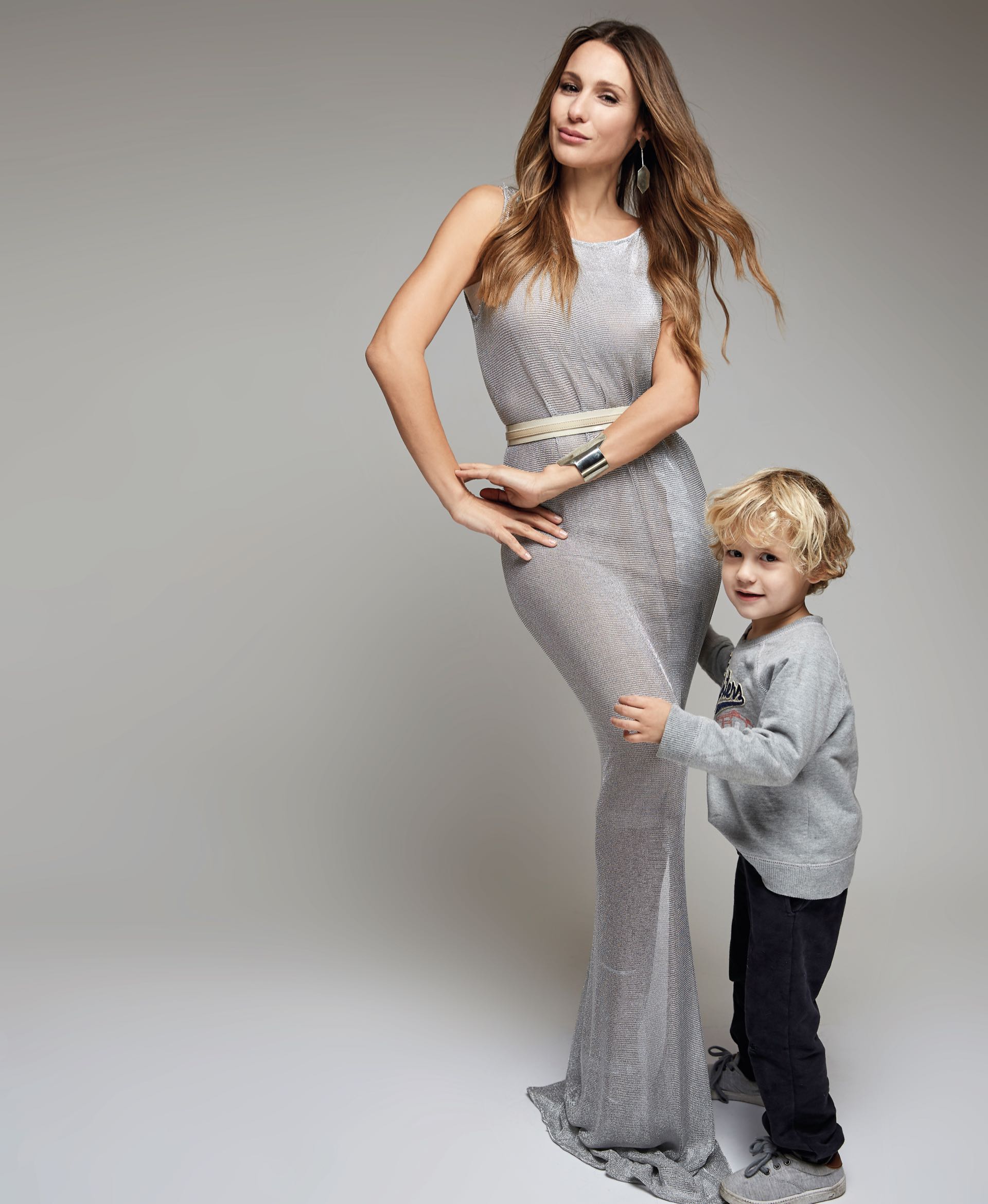 Pampita posa junto a su hijo Benicio (3)