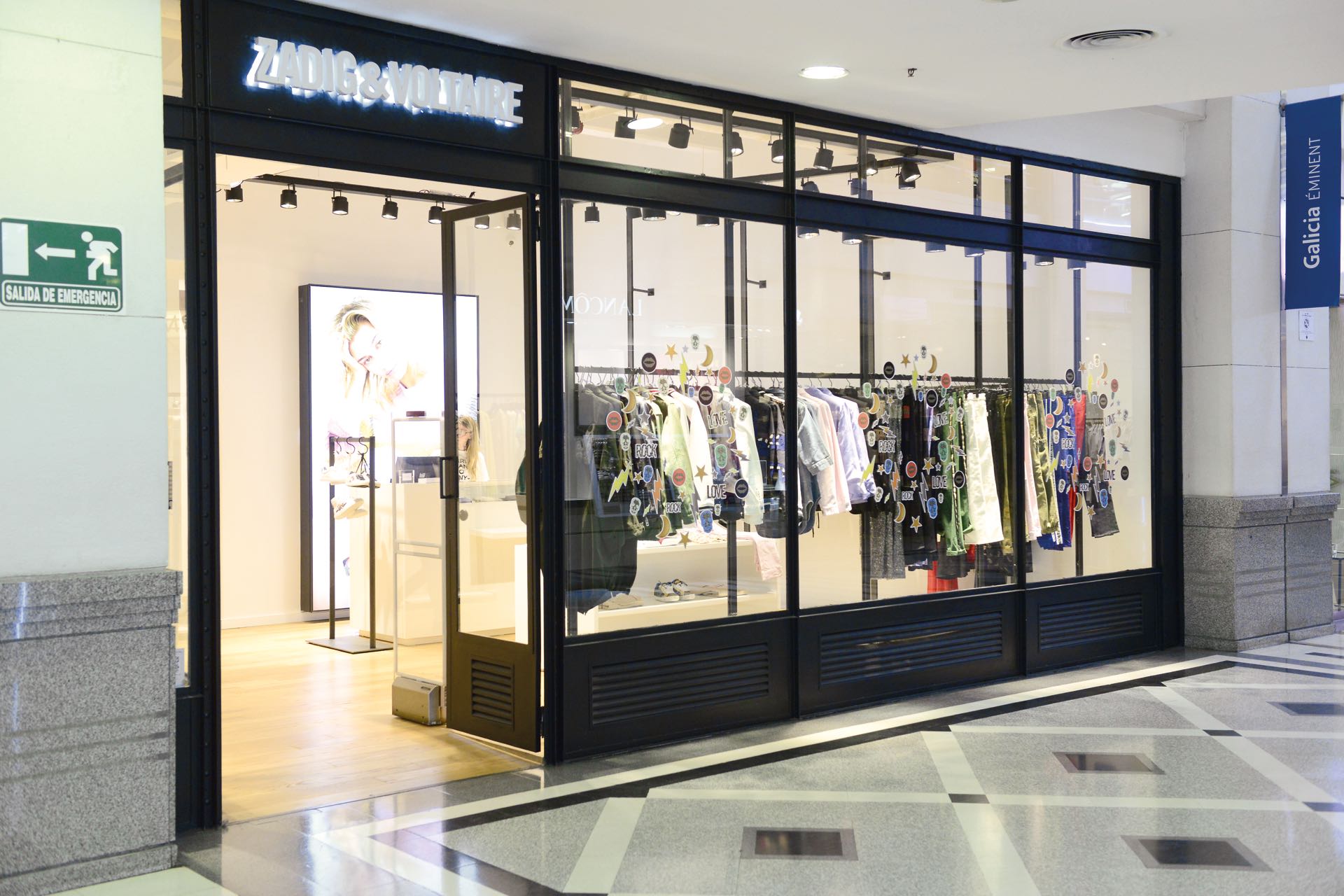 En mayo de 2018, Zadig & Voltaire abrió su primer local en Paseo Alcorta.