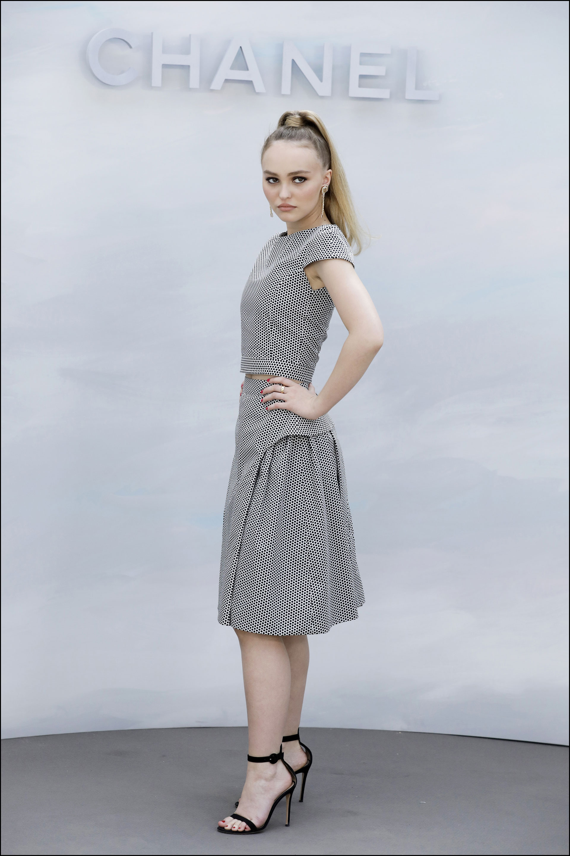 #parati-chanel-Lily-rose