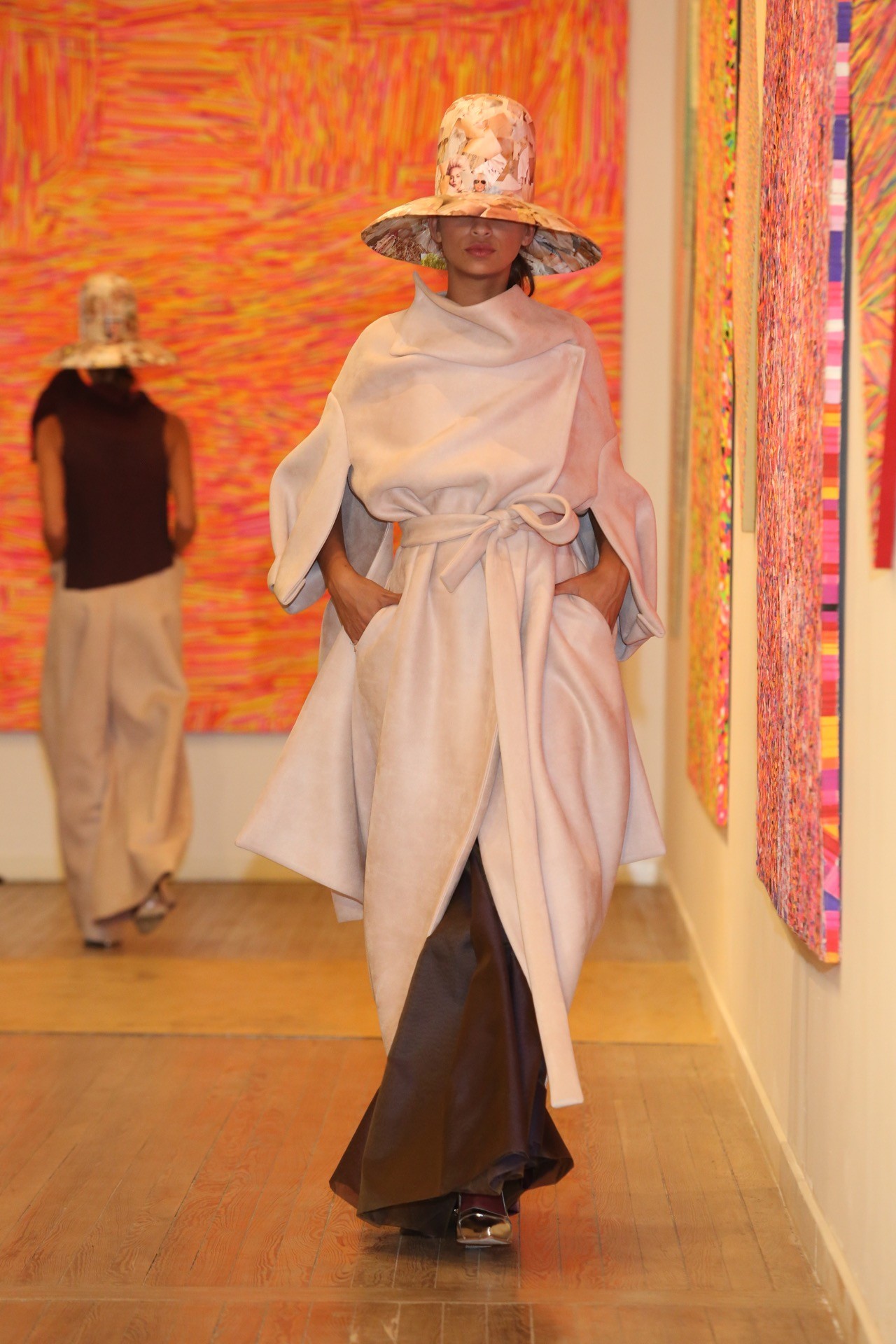 #PARA TI - MIN AGOSTINI DESFILE - News -04- GENTILEZA MASS