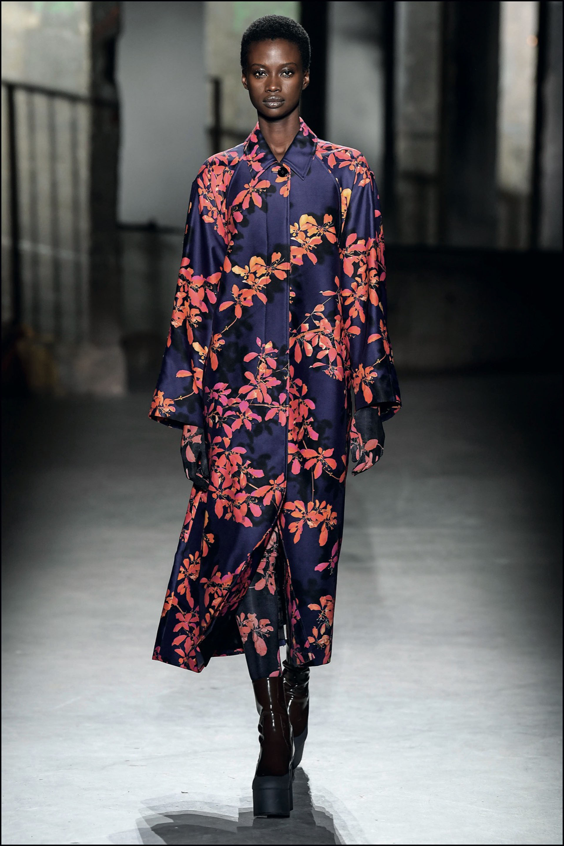DÈfilÈ Dries Van Noten "Collection PrÍt-‡-Porter Automne/Hiver 2019-2020" lors de la Fashion Week de Paris, le 27 fÈvrier 2019. Dries Van Noten Fashion Show "Ready-to-Wear Fall/Winter 2019-2020" at Paris Fashion Week, February 27th, 2019.
