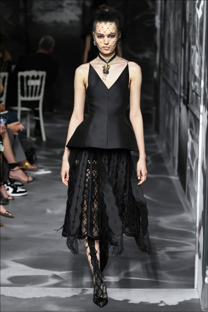 DIOR