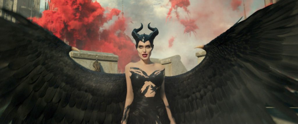 ANGELINA JOLIE CINE MALEFICA MAESTRA DEL MAL 2019