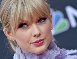 TAYLOR SWIFT