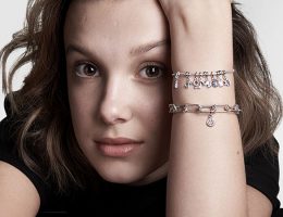 MILLIE BOBBY BROWN PANDORA ACCESORIOS CAMPAÑA