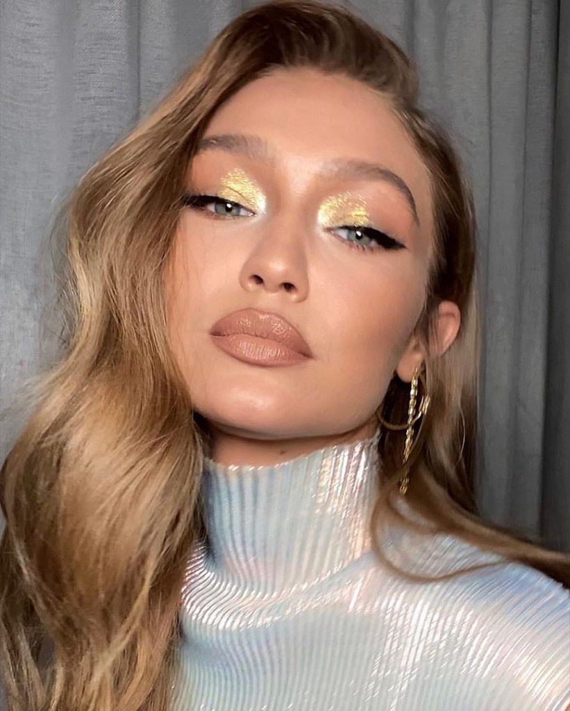 Gigi Hadid en los CMA Awards 2019