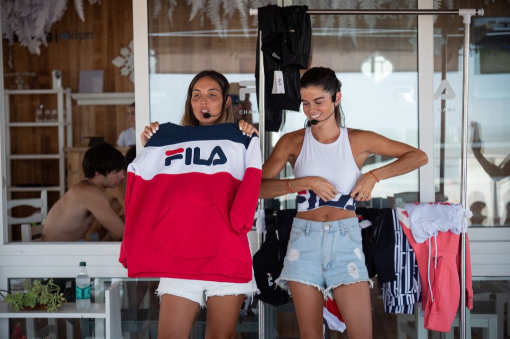 Tricoco se refirió a la logomanía, une tendencia global en la moda.