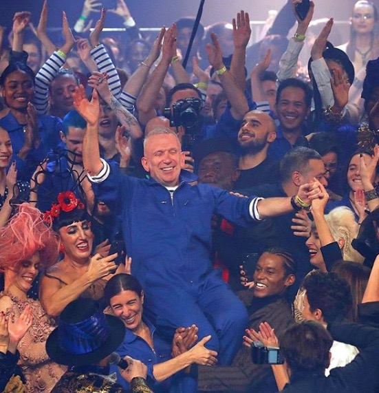 JEAN PAUL GAULTIER DESPEDIDA SHOW DESFILE