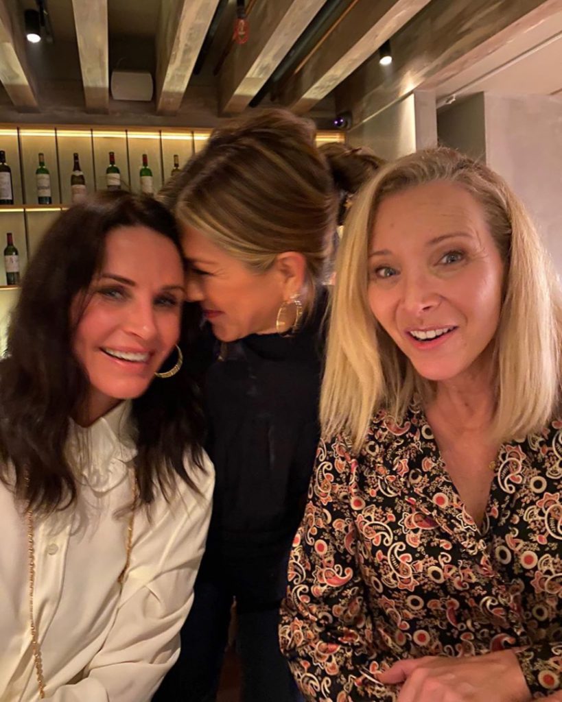 Jennifer Aniston, Courteney Cox y Lisa Kudrow, el team femenino de Friends, 25 años después. Foto: Instagram.