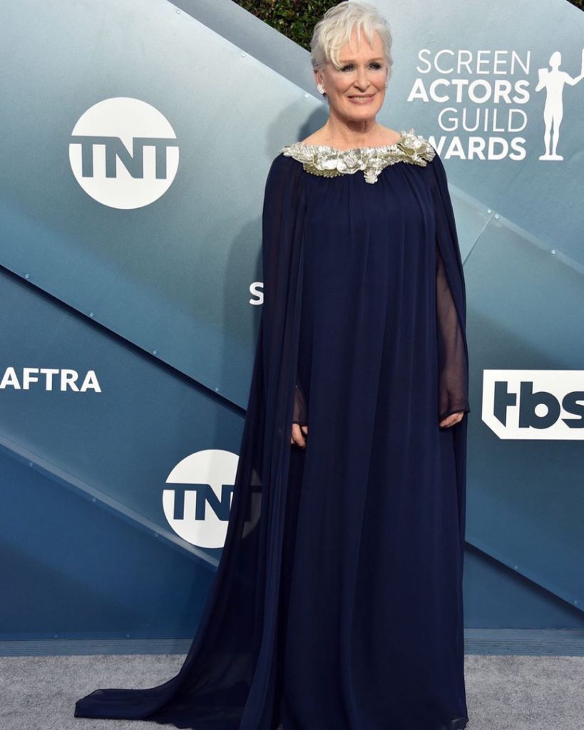 CELEBRITIES LOOK AZUL