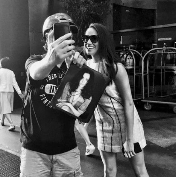 SELFIE MEGHAN HARRY NUEVA VIDA 2020
