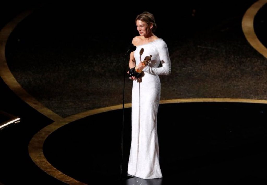 RENEE ZELLWEGER OSCARS 1