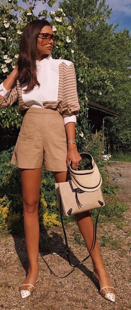 SHORT WORKING GIRL