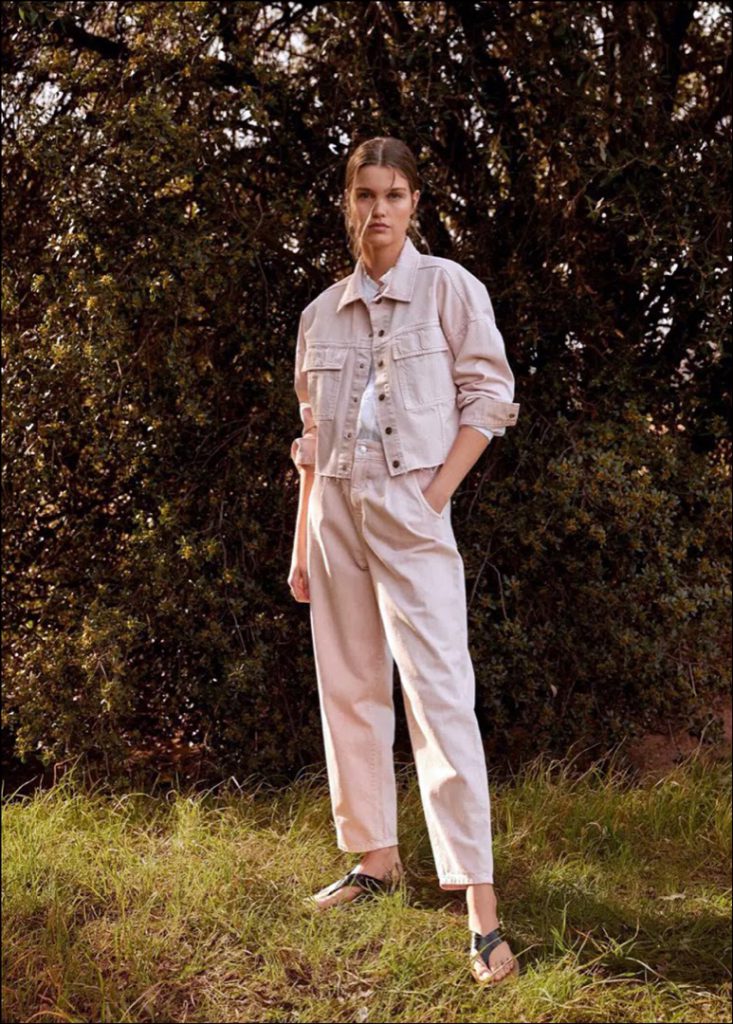 La modelo holandesa Luna Bijl posa para la campaña Primavera Verano 2020 de la marca española Mango.