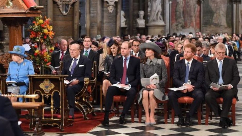 HARRY REINA ISABEL II REUNION INGLATERRA