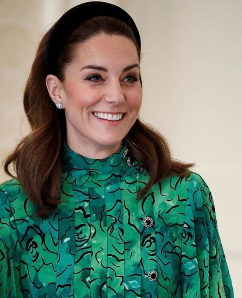 KATE DUQUESA CAMBRIDGE LOOK VERDE DUBLIN IRLANDA