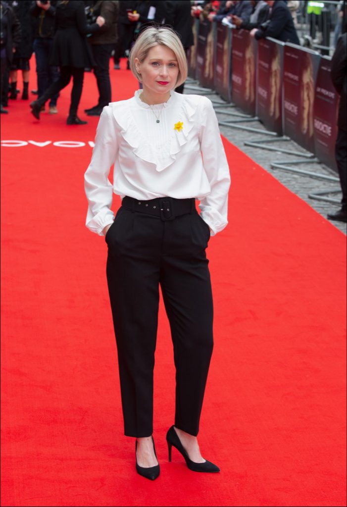 Sian Brooke asiste a la Premiere de Radioactive