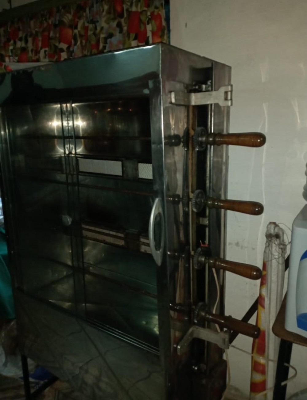 VENDO HORNO ELECTRICO Y A GAS, PARA POLLOS AL SPIEDO. CAPACIDAD 20 POLLOS.  en Asunción, Paraguay - ABC Market