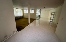 Arriendo de  Local en Medellín - Laureles
