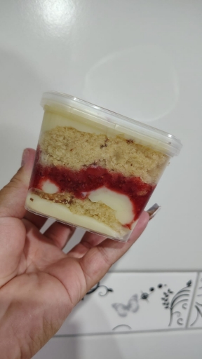Bolo de Pote de Morango