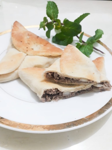 Esfiha de Carne Por R$3,99