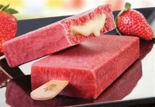 Paleta Recheada de Morango C/leite Condesado.
