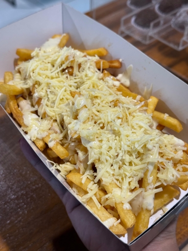 Batata Frita Com Molho e Queijo 100G