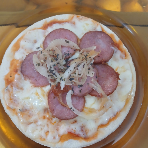 Mini Pizza Calabresa