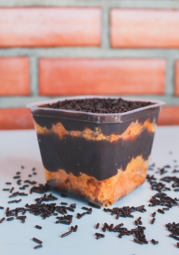 Bolo No Pote de Cenoura Por R$8,99