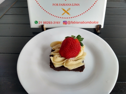 Brownie Ninho Com Morango