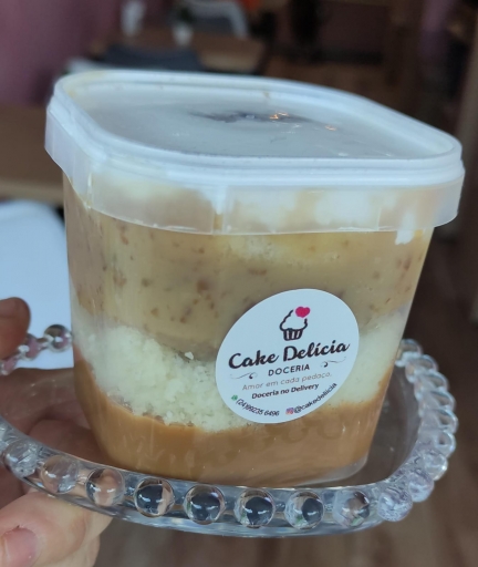 Bolo de Pote de Nozes Com Doce de Leite