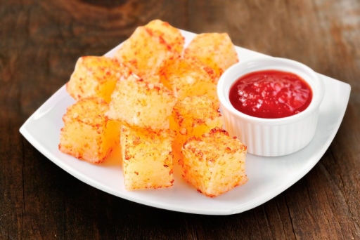 Dadinho de Tapioca Com Geleia de Pimenta
