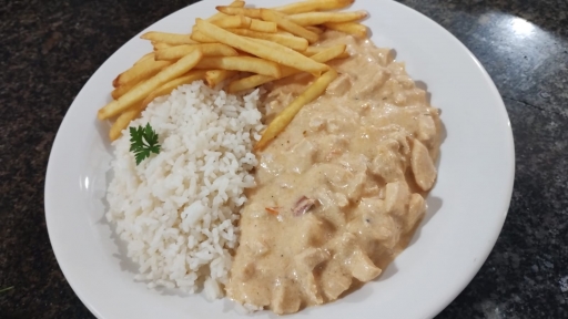 Strogonoff de Frango