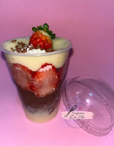Copo Da Felicidade Choconinho Com Morangos 200ML