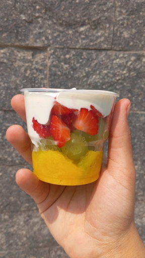 Salada de Frutas Com Creme de Ninho