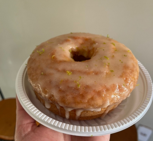 Bolo de Laranja Com Calda de Açucar  P