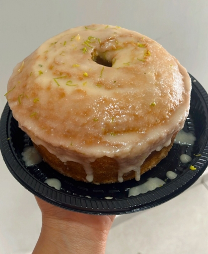 Bolo de Laranja Com Calda de Açucar