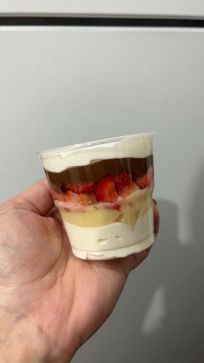 Mini Copo Da Felicidade Ninho Morango e Nutella